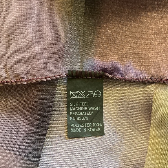 🌹Korean purple silk feel striped scarf many ways worn size 58”x14” - Picture 8 of 13